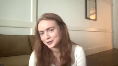 2022-06-17_-_Gold_Derby_-_Stranger_Things_4_Interview_mp42420.jpg