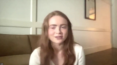 2022-06-17_-_Gold_Derby_-_Stranger_Things_4_Interview_mp42457.jpg