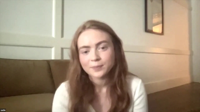 2022-06-17_-_Gold_Derby_-_Stranger_Things_4_Interview_mp42460.jpg