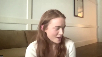 2022-06-17_-_Gold_Derby_-_Stranger_Things_4_Interview_mp42806.jpg