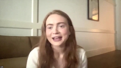 2022-06-17_-_Gold_Derby_-_Stranger_Things_4_Interview_mp42906.jpg