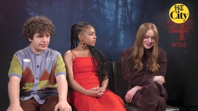 2022-06-27_-_HT_City_-_Celeb_Bytes_With_Stranger_Things_Cast_mp40965.jpg