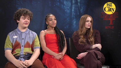 2022-06-27_-_HT_City_-_Celeb_Bytes_With_Stranger_Things_Cast_mp41027.jpg