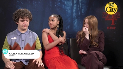 2022-06-27_-_HT_City_-_Celeb_Bytes_With_Stranger_Things_Cast_mp41039.jpg
