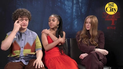 2022-06-27_-_HT_City_-_Celeb_Bytes_With_Stranger_Things_Cast_mp41042.jpg