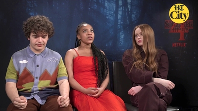 2022-06-27_-_HT_City_-_Celeb_Bytes_With_Stranger_Things_Cast_mp41070.jpg