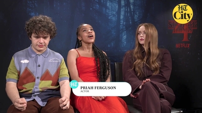2022-06-27_-_HT_City_-_Celeb_Bytes_With_Stranger_Things_Cast_mp41077.jpg
