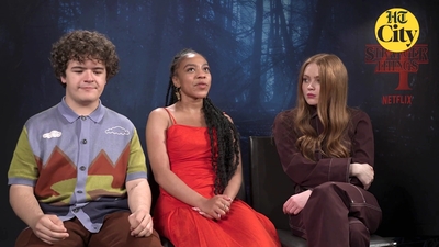 2022-06-27_-_HT_City_-_Celeb_Bytes_With_Stranger_Things_Cast_mp41079.jpg