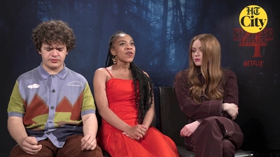 2022-06-27_-_HT_City_-_Celeb_Bytes_With_Stranger_Things_Cast_mp41083.jpg