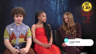 2022-06-27_-_HT_City_-_Celeb_Bytes_With_Stranger_Things_Cast_mp41142.jpg