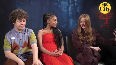 2022-06-27_-_HT_City_-_Celeb_Bytes_With_Stranger_Things_Cast_mp41215.jpg