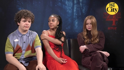 2022-06-27_-_HT_City_-_Celeb_Bytes_With_Stranger_Things_Cast_mp41244.jpg
