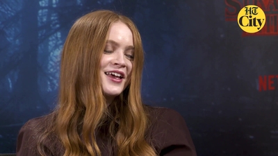 2022-06-27_-_HT_City_-_Celeb_Bytes_With_Stranger_Things_Cast_mp41301.jpg