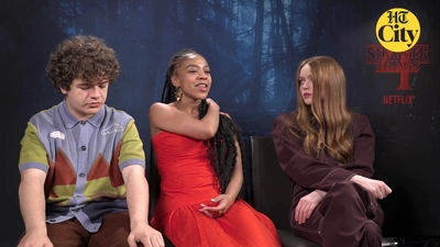 2022-06-27_-_HT_City_-_Celeb_Bytes_With_Stranger_Things_Cast_mp41332.jpg