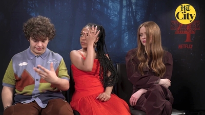 2022-06-27_-_HT_City_-_Celeb_Bytes_With_Stranger_Things_Cast_mp41369.jpg