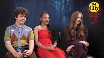2022-06-27_-_HT_City_-_Celeb_Bytes_With_Stranger_Things_Cast_mp41418.jpg