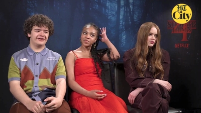 2022-06-27_-_HT_City_-_Celeb_Bytes_With_Stranger_Things_Cast_mp41420.jpg