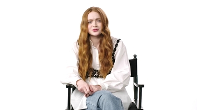 2022-06-28_-_Teen_Vogue_-_Sadie_Sink_Shares_Her_Firsts_mp41886.jpg