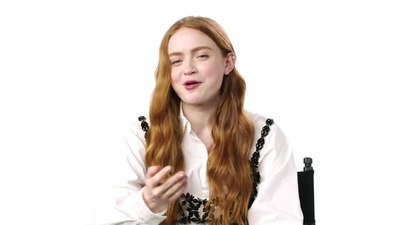 2022-06-28_-_Teen_Vogue_-_Sadie_Sink_Shares_Her_Firsts_mp41907.jpg