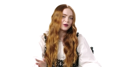 2022-06-28_-_Teen_Vogue_-_Sadie_Sink_Shares_Her_Firsts_mp42004.jpg