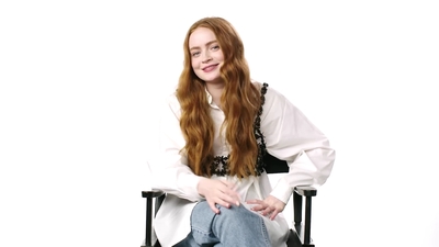 2022-06-28_-_Teen_Vogue_-_Sadie_Sink_Shares_Her_Firsts_mp42290.jpg