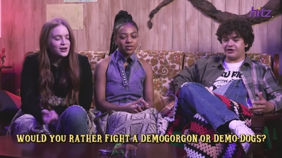 2022-06-29_-_HITZ_Speaks_-_Stranger_Things_Cast_Plays_Would_You_Rather_mp42496.jpg