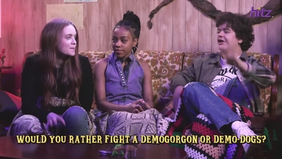 2022-06-29_-_HITZ_Speaks_-_Stranger_Things_Cast_Plays_Would_You_Rather_mp42508.jpg