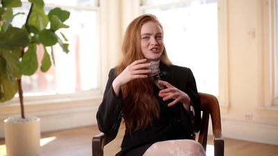 2022-07-11_-_Coveteur_-_Sadie_Sink_Shares_Her_Favorite_Pieces_in_Her_Closet_mp43635.jpg
