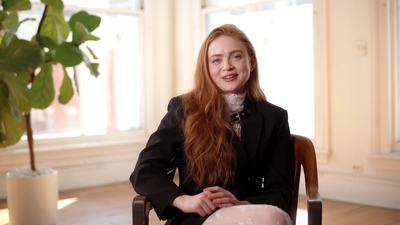 2022-07-11_-_Coveteur_-_Sadie_Sink_Shares_Her_Favorite_Pieces_in_Her_Closet_mp43689.jpg