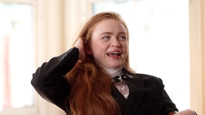 2022-07-11_-_Coveteur_-_Sadie_Sink_Shares_Her_Favorite_Pieces_in_Her_Closet_mp43694.jpg