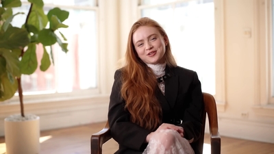 2022-07-11_-_Coveteur_-_Sadie_Sink_Shares_Her_Favorite_Pieces_in_Her_Closet_mp43707.jpg