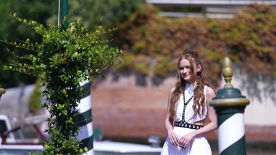2022-09-04_-_79th_Venice_International_Film_Festival_1_mp44537.jpg