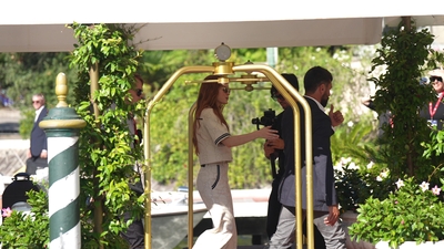 2022-09-04_-_79th_Venice_International_Film_Festival_3_mp44593.jpg