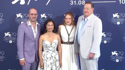 2022-09-04_-_Venice_2022_-_The_Whale_Photocall_mp40074.jpg
