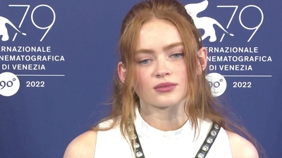 2022-09-04_-_Venice_2022_-_The_Whale_Photocall_mp40117.jpg
