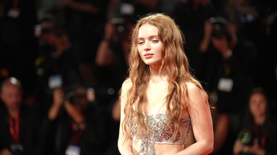 2022-09-04_-_Venice_2022_-_The_Whale_Premiere_NEW_28129_mov4625.jpg