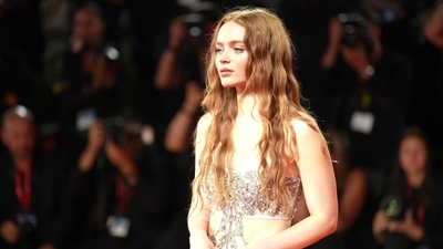 2022-09-04_-_Venice_2022_-_The_Whale_Premiere_NEW_28129_mov4626.jpg