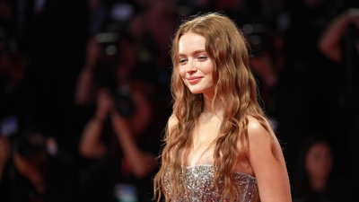 2022-09-04_-_Venice_2022_-_The_Whale_Premiere_NEW_28129_mov4632.jpg