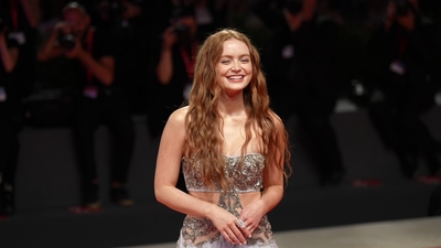 2022-09-04_-_Venice_2022_-_The_Whale_Premiere_NEW_28229_mov4646.jpg