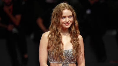 2022-09-04_-_Venice_2022_-_The_Whale_Premiere_NEW_28229_mov4657.jpg