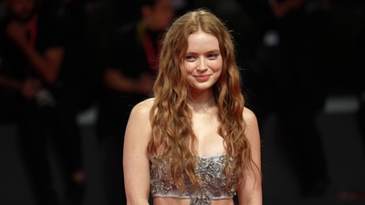 2022-09-04_-_Venice_2022_-_The_Whale_Premiere_NEW_28229_mov4659.jpg