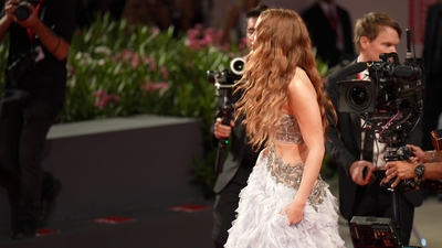 2022-09-04_-_Venice_2022_-_The_Whale_Premiere_NEW_28429_mov4685.jpg