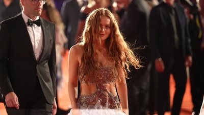 2022-09-04_-_Venice_2022_-_The_Whale_Premiere_NEW_28529_mov4714.jpg
