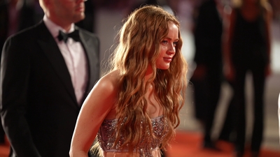 2022-09-04_-_Venice_2022_-_The_Whale_Premiere_NEW_28529_mov4724.jpg