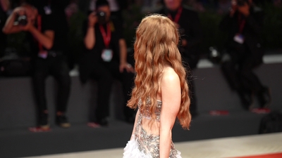 2022-09-04_-_Venice_2022_-_The_Whale_Premiere_NEW_28629_mov4727.jpg