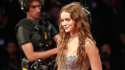 2022-09-04_-_Venice_2022_-_The_Whale_Premiere_NEW_28829_mov4771.jpg