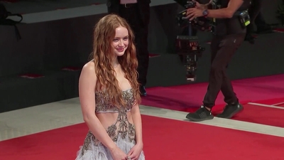 2022-09-04_-_Venice_2022_-_The_Whale_Premiere_2_mp40401.jpg