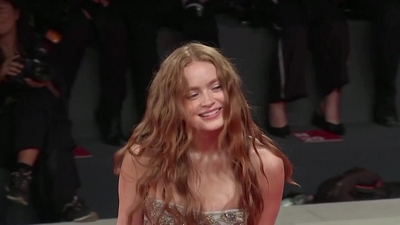 2022-09-04_-_Venice_2022_-_The_Whale_Premiere_2_mp40499.jpg