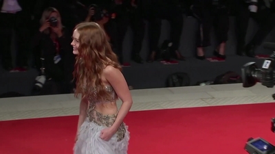 2022-09-04_-_Venice_2022_-_The_Whale_Premiere_2_mp40516.jpg