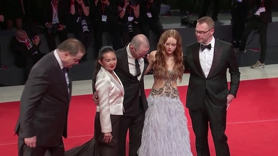 2022-09-04_-_Venice_2022_-_The_Whale_Premiere_2_mp40600.jpg